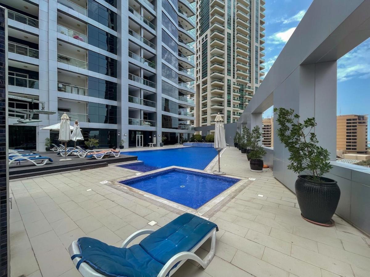 Bright 1-Bedroom With View Dubai Marina Exterior photo