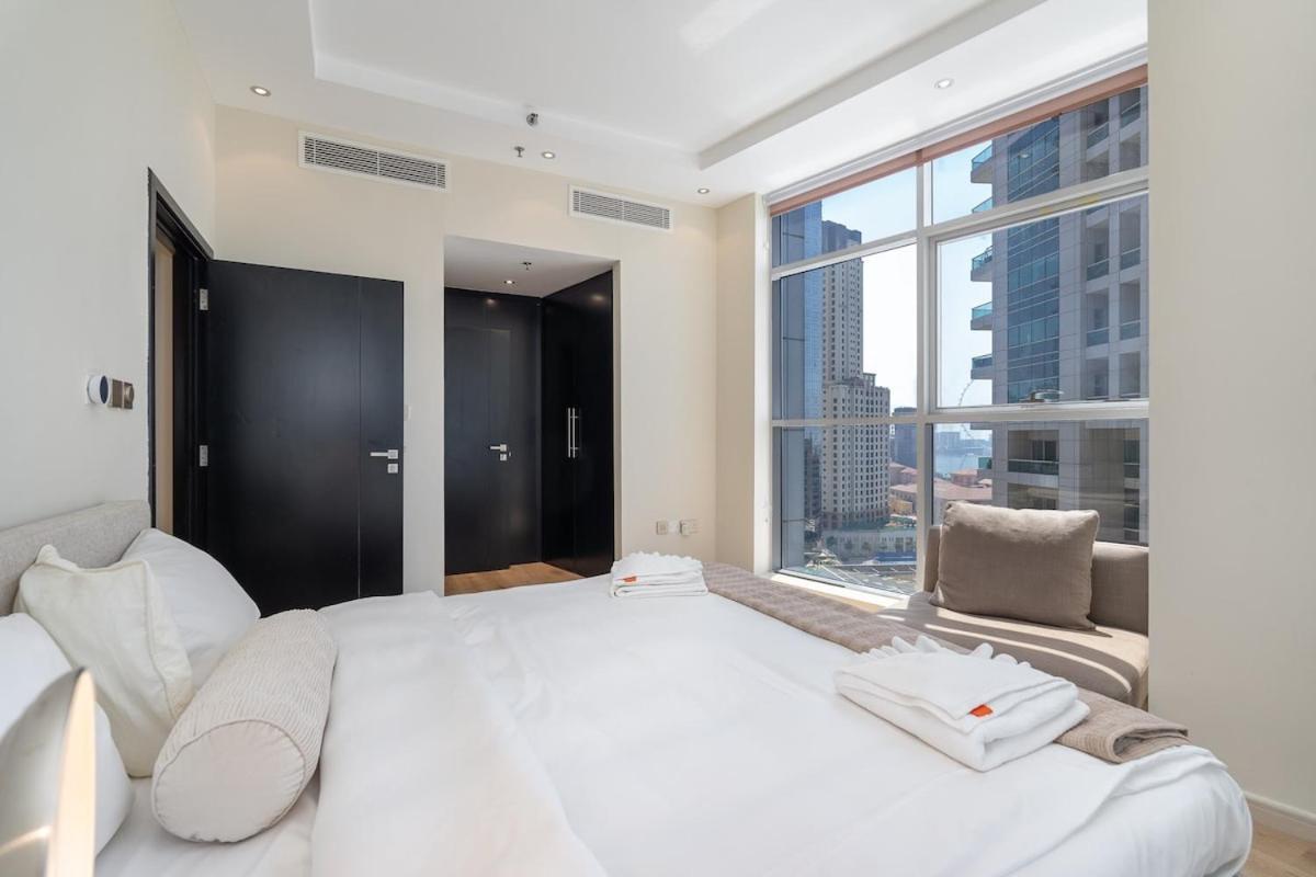 Bright 1-Bedroom With View Dubai Marina Exterior photo